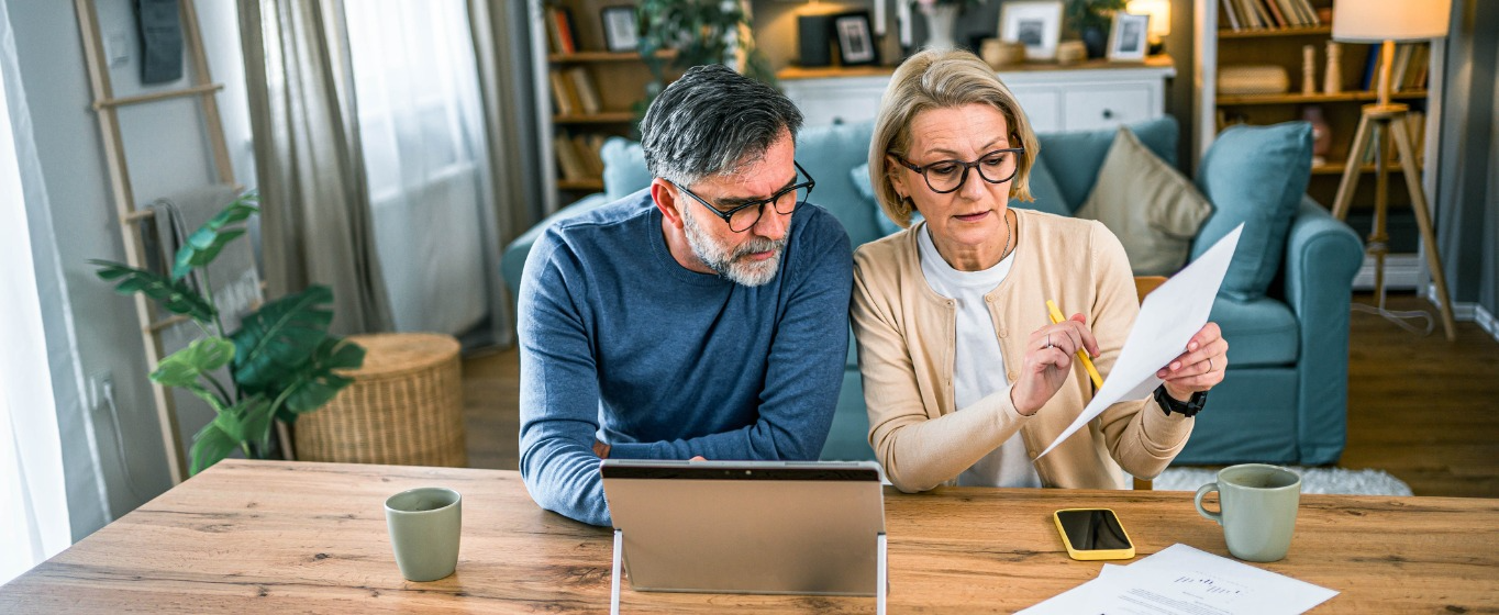 From Splitting the Check to Saving for the Future, A Guide to Couples' Finances Hero Image