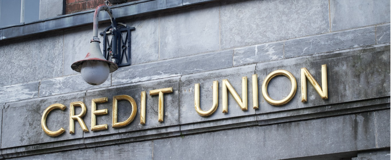 How Does a Credit Union Compare to a Big Bank? Hero Image